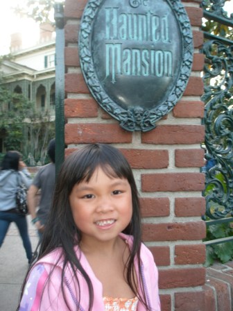 Kasen at the Haunted Mansion